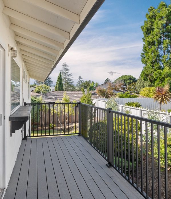 Landscape Design 35 Deck Installation. The best deck builder in Alameda