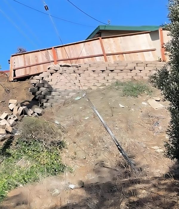 Retaining Walls 65 Retaining Wall Before