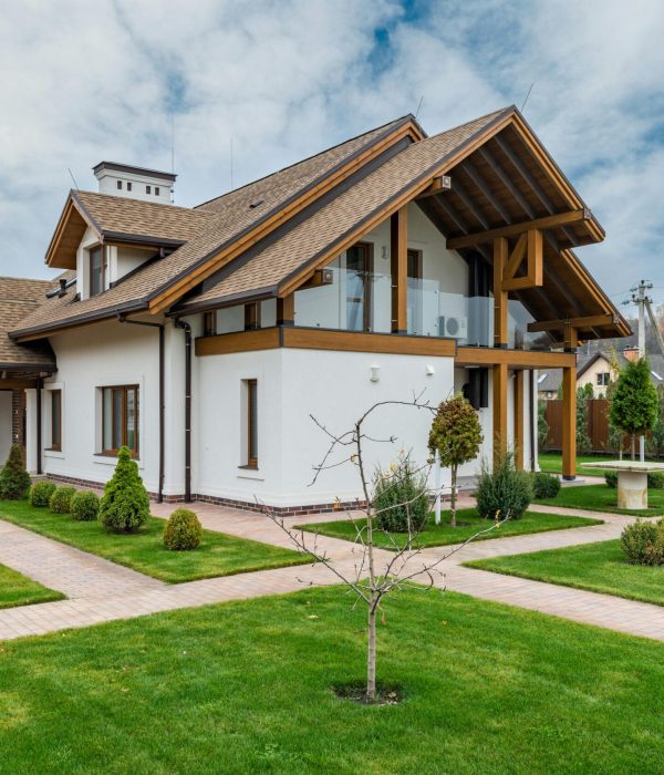 Home Remodel 64 GEICO Builders team designing a Dublin backyard